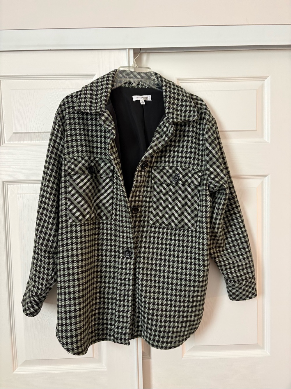 Sweet Baby Jane Black and White Houndstooth Shacket